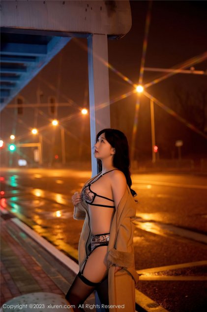 国产亚洲人成视频在线播放海报